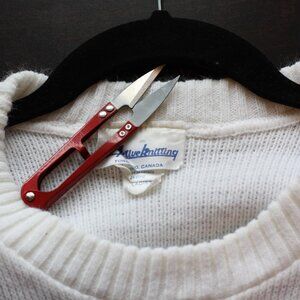 Vintage White Knit Sweater – Made in Canada 🤍
